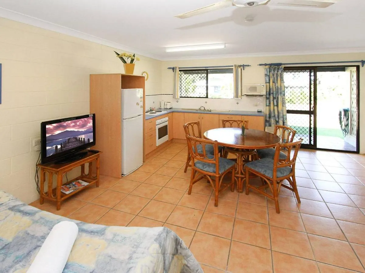 Alma Bay Holiday Unit 1 Arcadia Apartment
