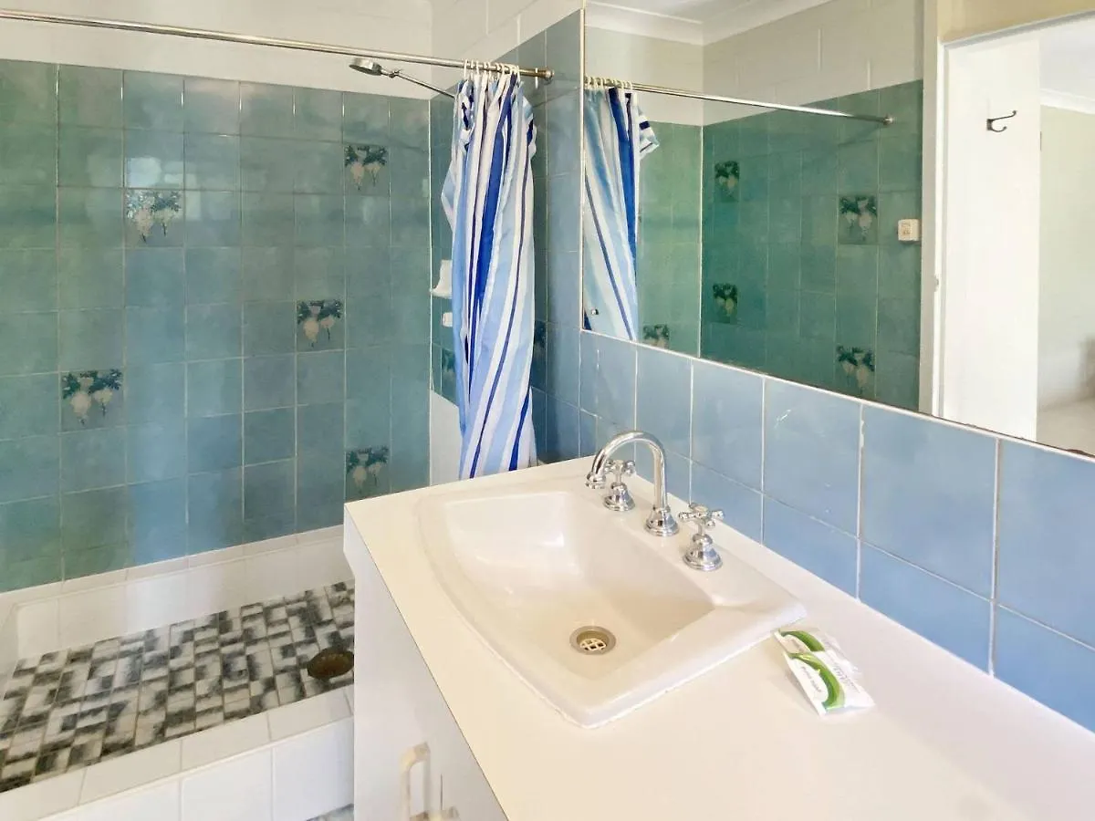 Alma Bay Holiday Unit 1 Arcadia Apartment